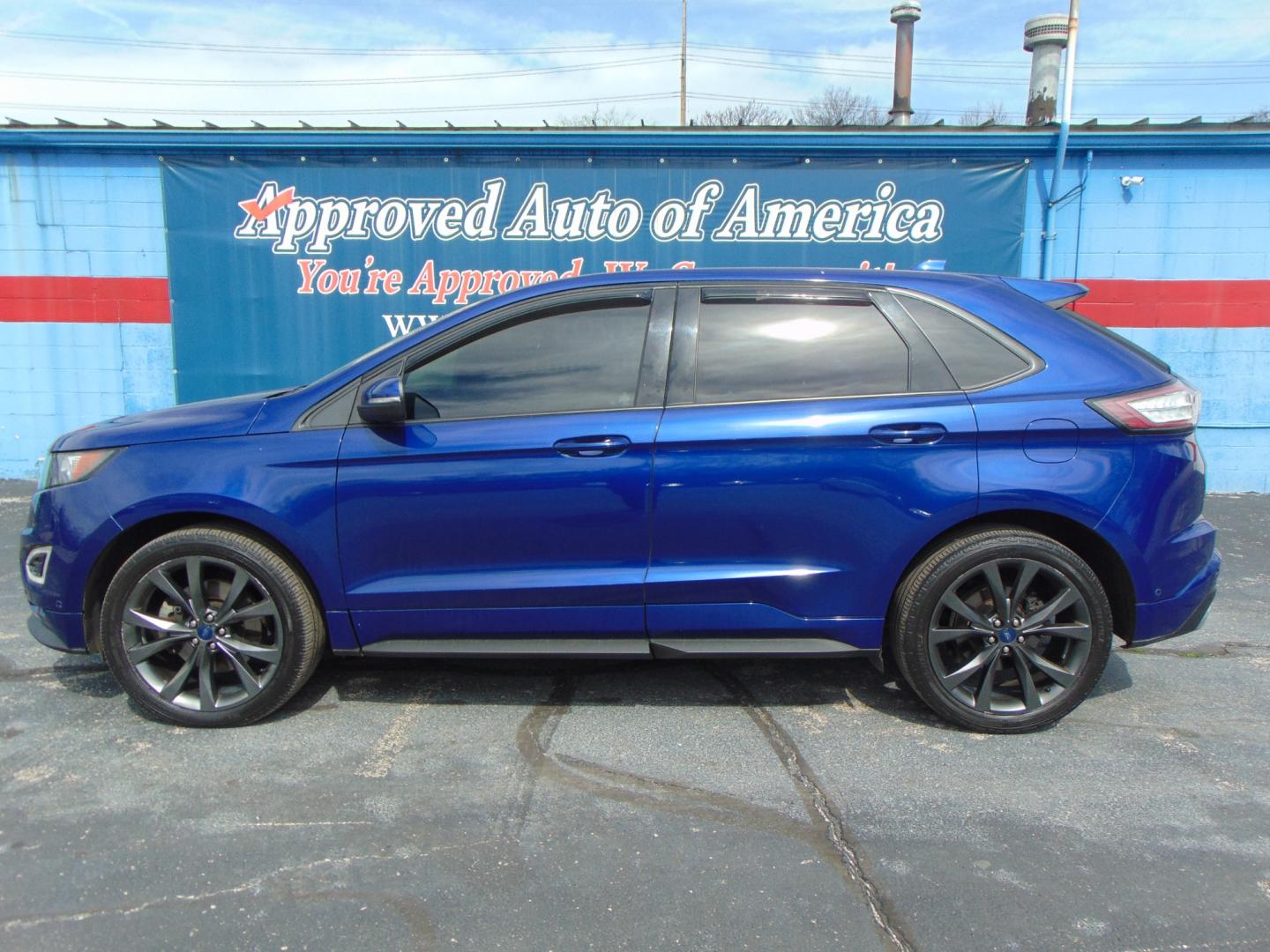 2015 Blue Ford Edge (2FMTK3AP1FB) with an V6 EcoBoost Twin Turbo 2.7L engine, Auto, 6-Spd SelShft transmission, located at 2105 Dixie Hwy, Louisville, KY, 40210, (502) 772-3333, 38.220932, -85.795441 - Photo#0